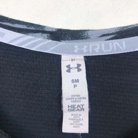 Under Armour Mesh Run Tee Shirt S Athletic Gym Training Tennis Golf Top 1309454 - Picture 12 of 15